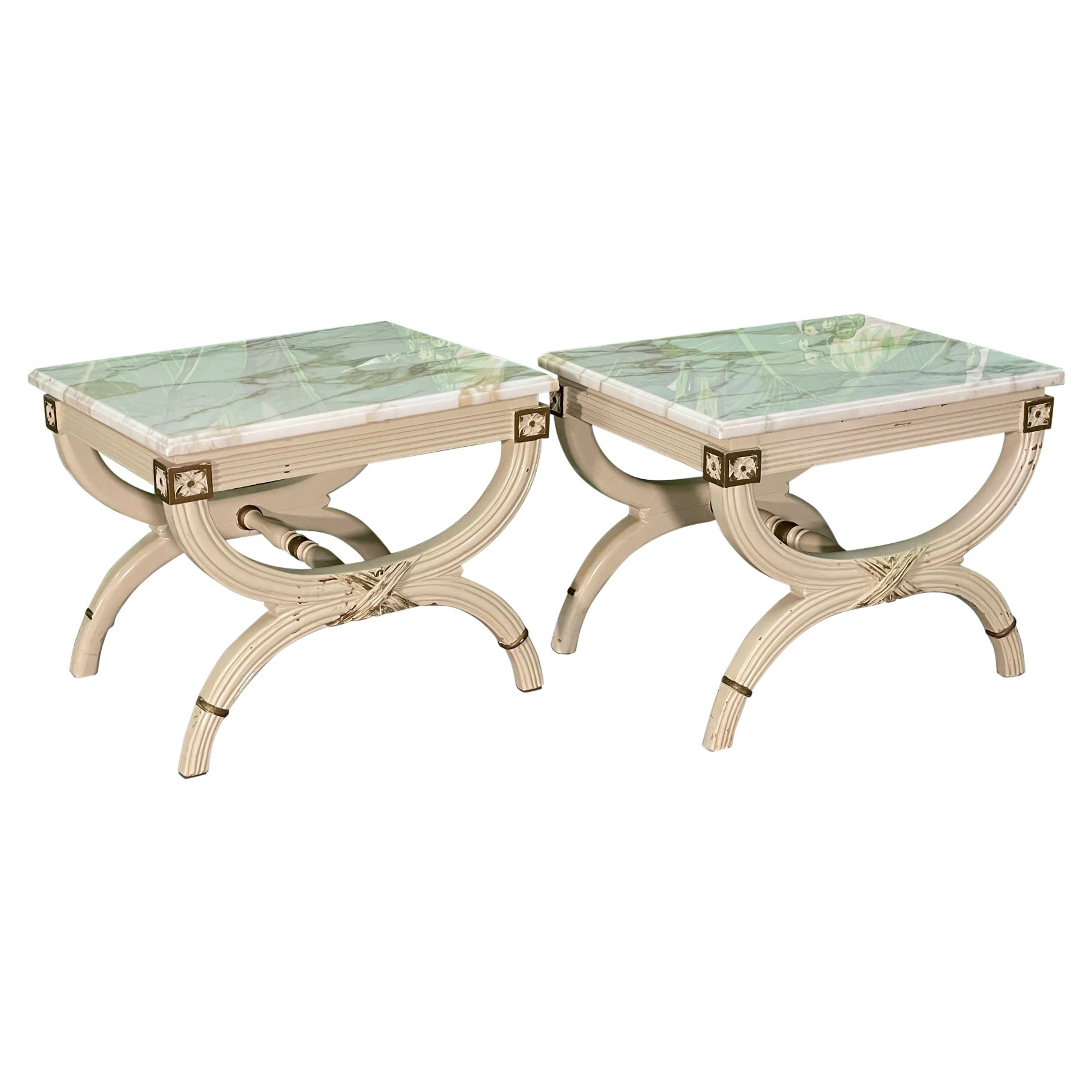 Tables d'extrémité ou poufs néoclassiques Dorothy Draper style néoclassique