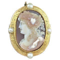 Antique 18 Karat Engraved Yellow Gold & Hand-Carved Hardstone Cameo Brooch
