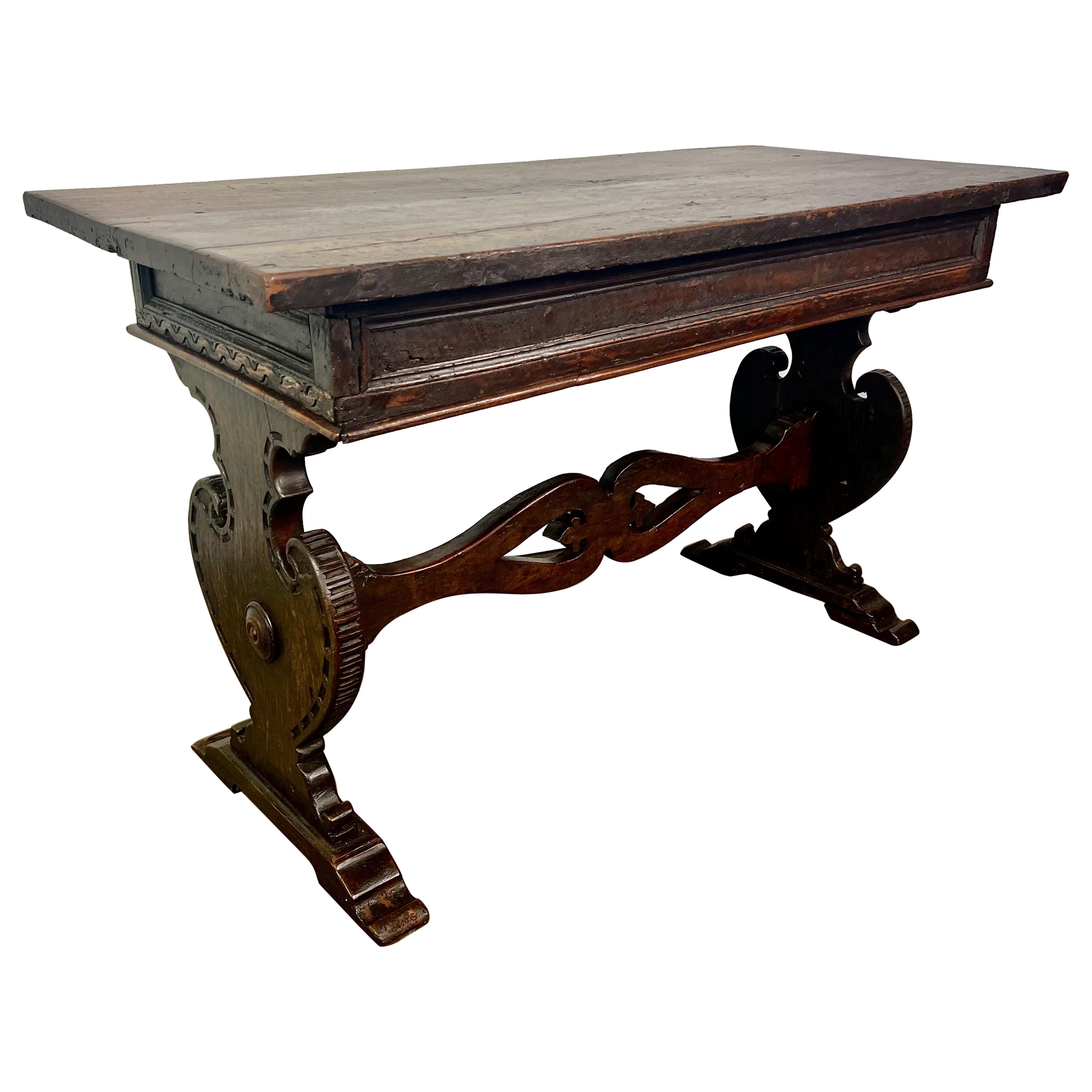 Table à tréteaux italienne du 18e siècle