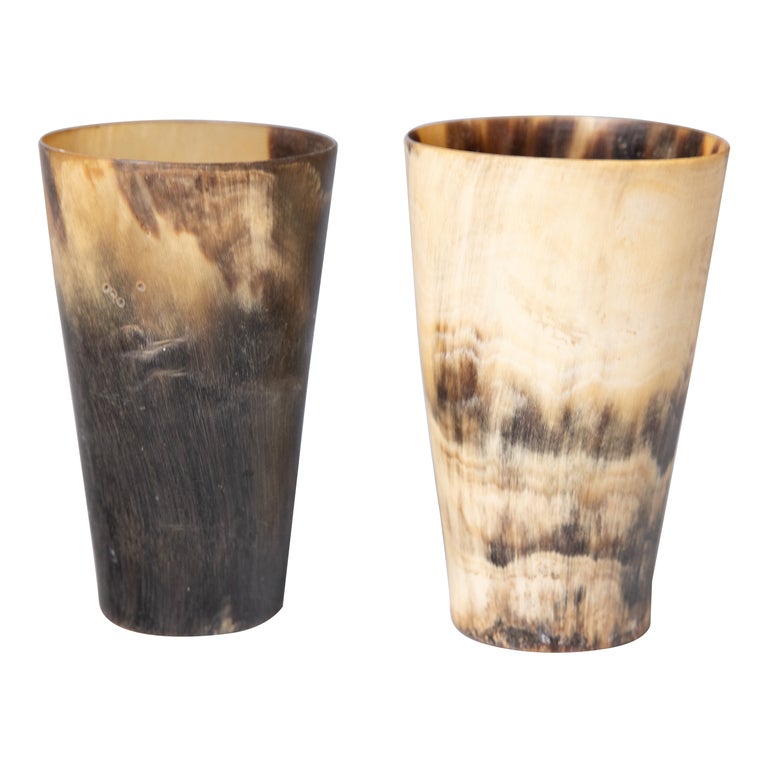 Set of 2 Antique 19th Century English Horn Stirrup Cups For Sale at 1stDibs