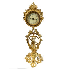 Belle horloge victorienne française ancienne ornée de dorures