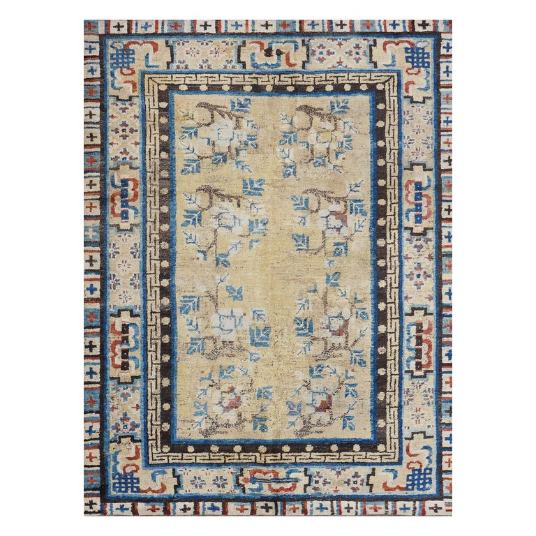 Late 19th Century Traditional Handwoven Chinese Deco Rug For Sale at ...