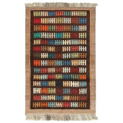 Qashqai Persischer Gabbeh-Teppich mit lebhaftem geometrischem Muster von Rug & Kilim, Vintage