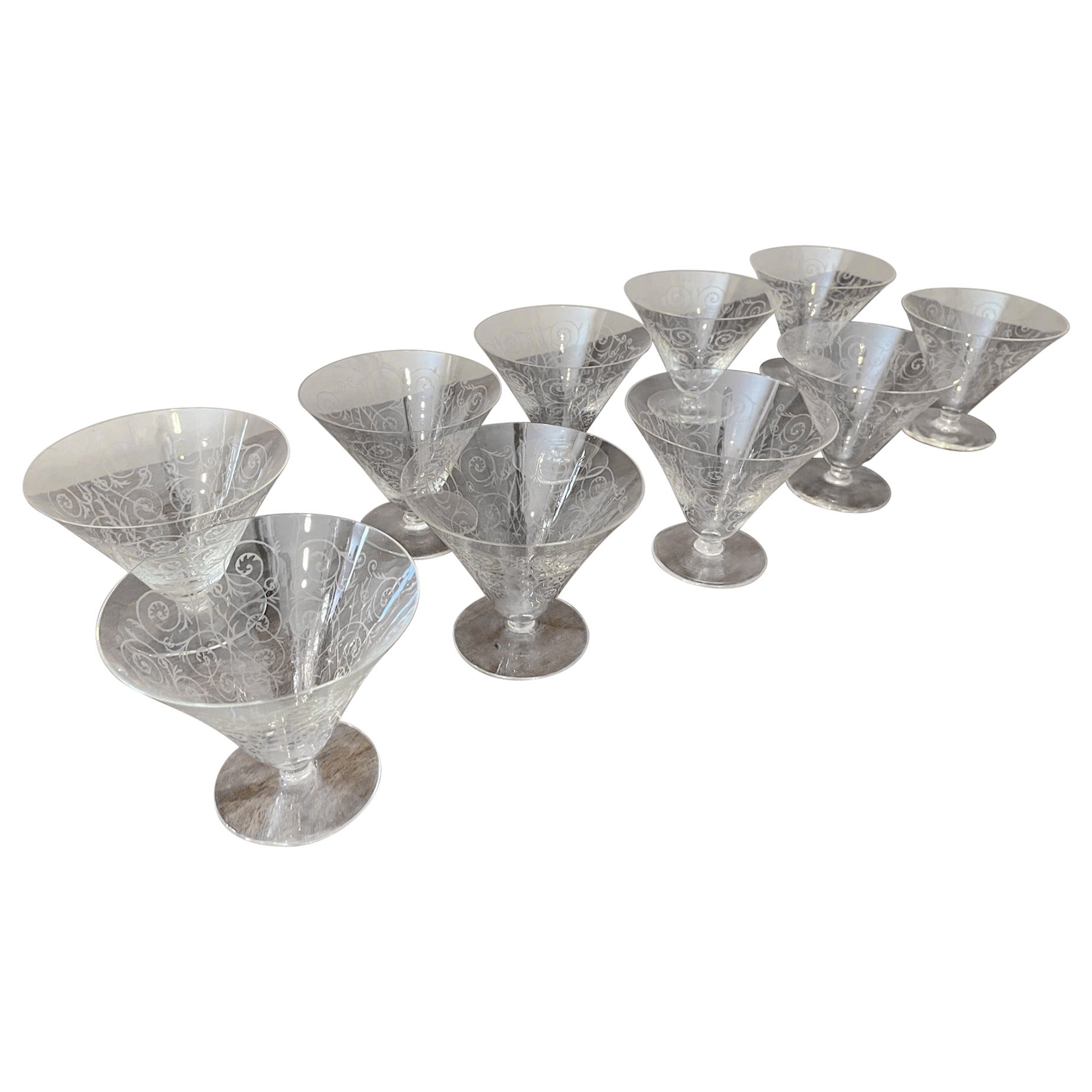 20th Century French Set of 10 Champagne Glasses in the Taste of Baccarat, 1930s For Sale