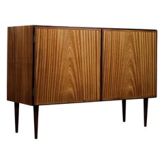 Meuble de rangement vintage en acajou de style scandinave moderne du milieu du siècle dernier, modèle 4 de Gunni Omann