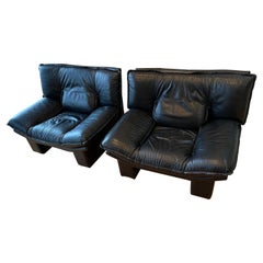 Nicoletti Salotti Italian PostModern Black Leather Lounge Chairs, a Pair