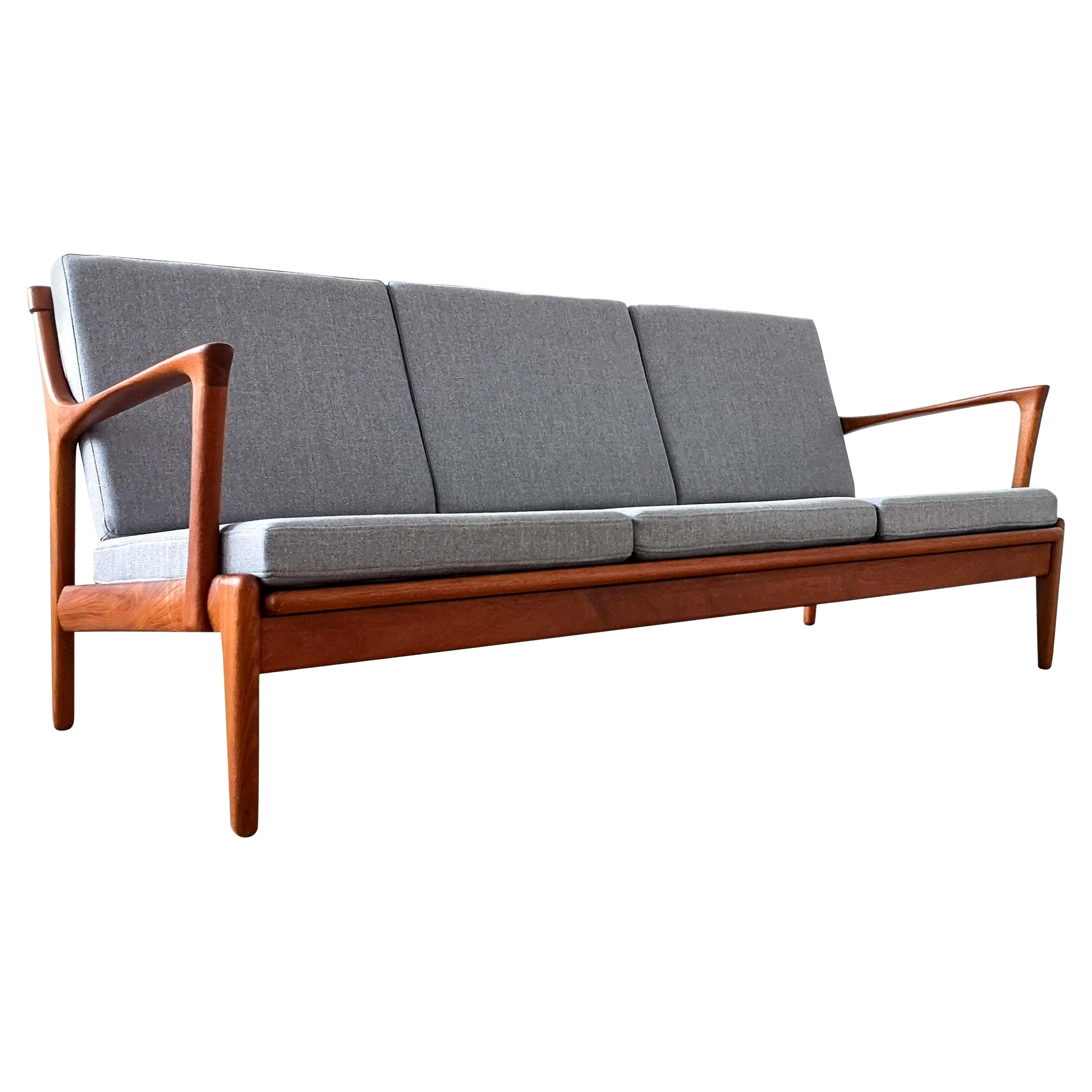 Midcentury Modern Sofa "Kuba" by Bertil Fridhagen, Sweden, 1960s For Sale