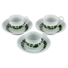 Meissen, grüner Efeurank, 3 Kaffeebecher mit dazugehörigen Untertassen, frühes 20. Jahrhundert
