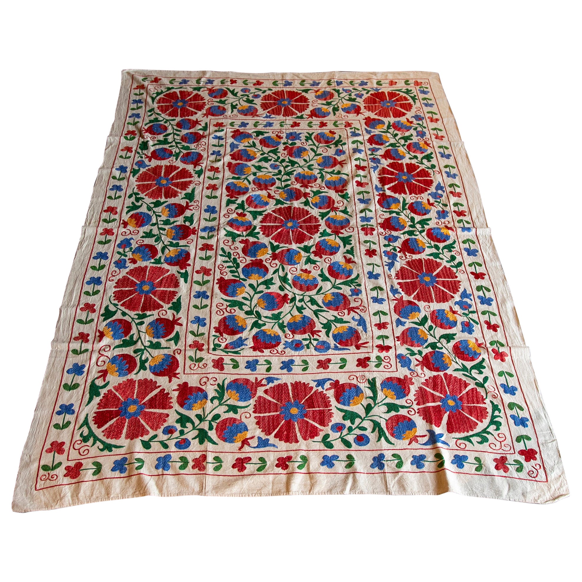 1970s Uzbekistan Suzani Carpet in Typical Colours For Sale