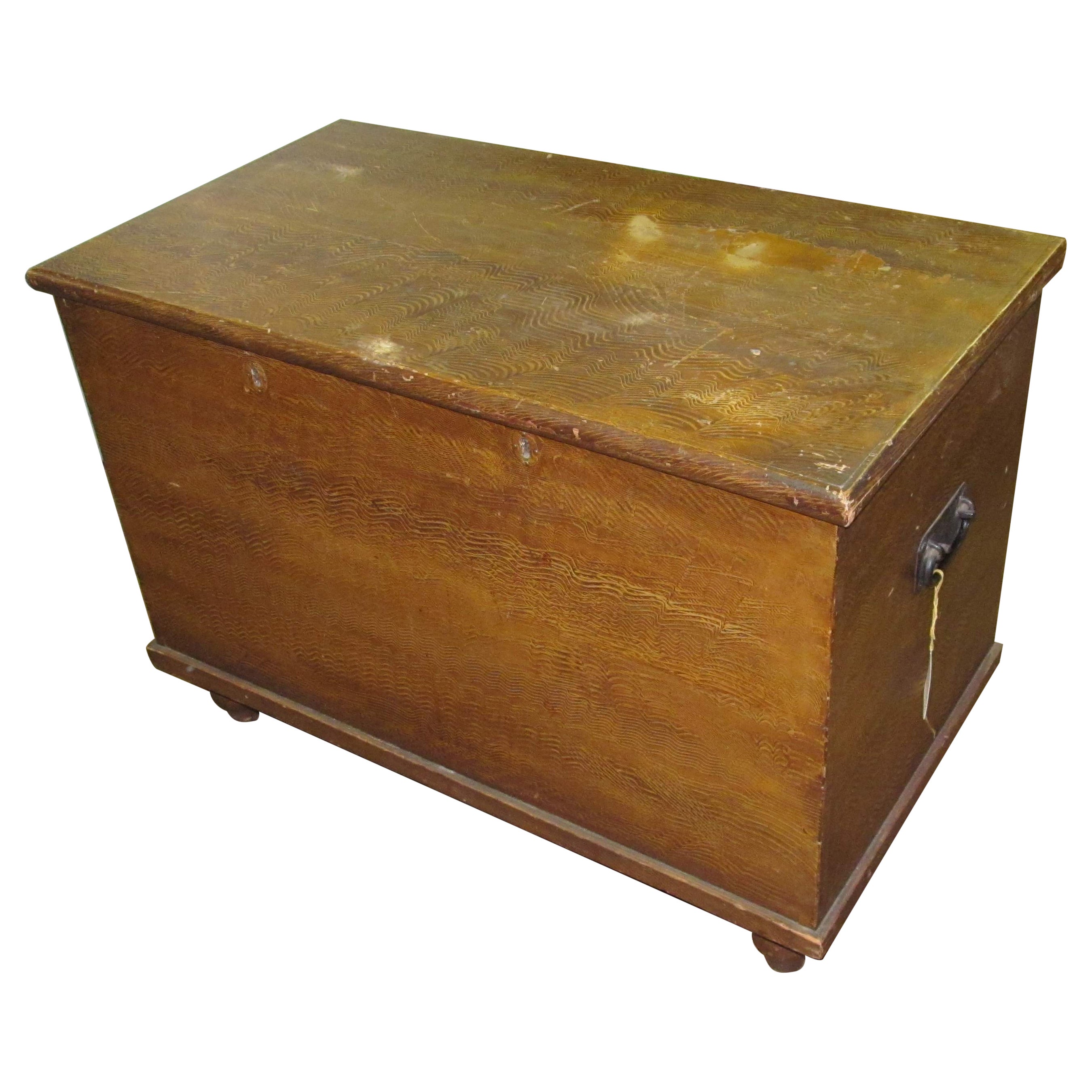 Seltener antiker englischer handbemalter Deko-Koffer aus Kiefernholz, Original im Angebot