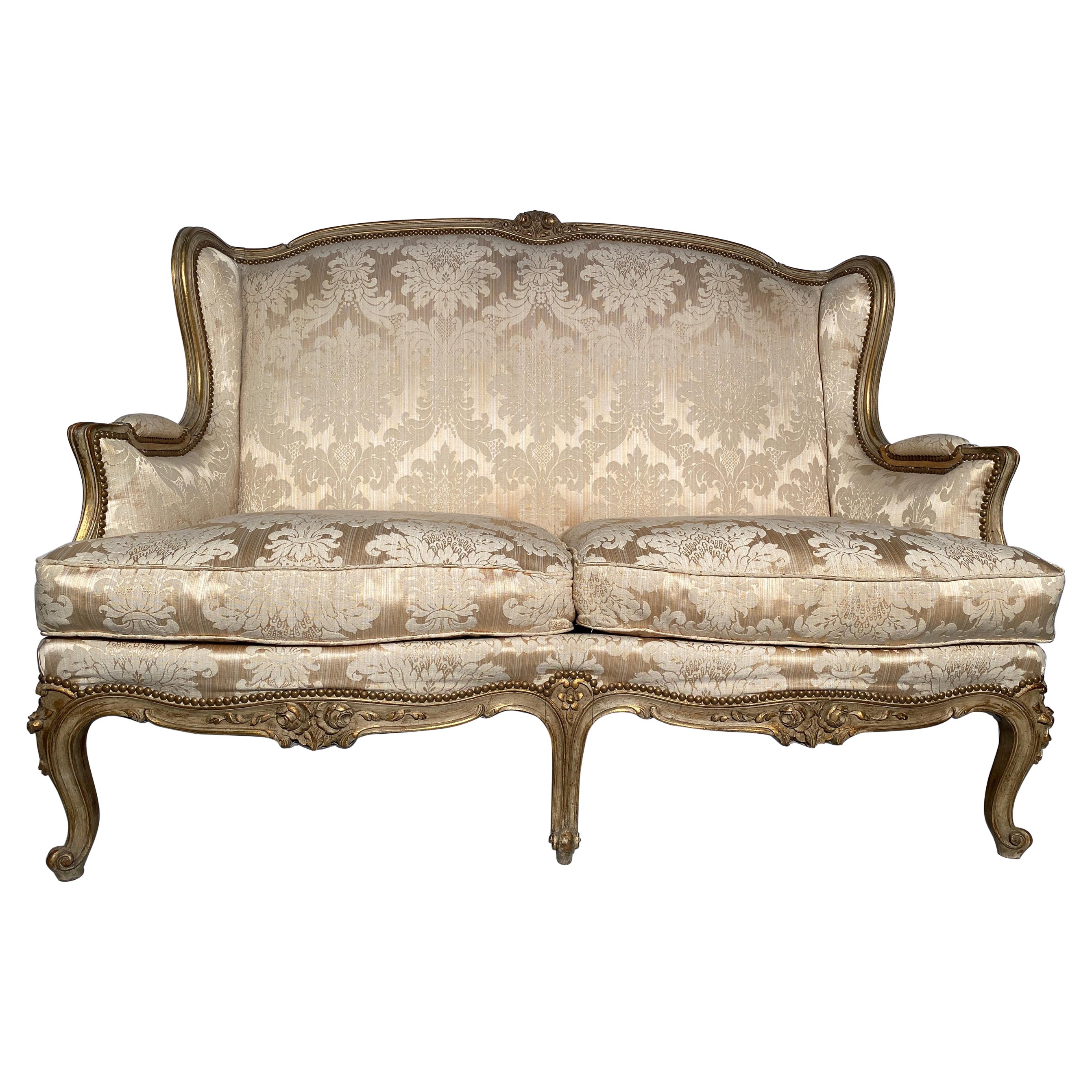 Sofa aus geformtem Holz und geschnitzt mit Blumen, Frankreich, Louis XV.-Stil im Angebot