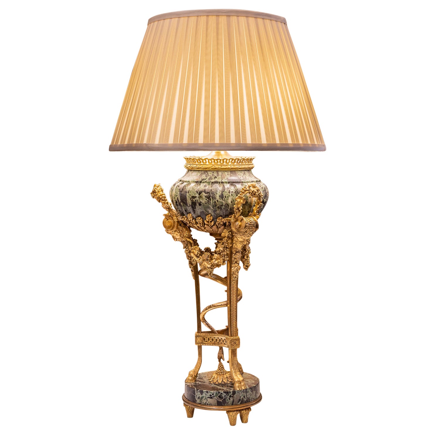 Grande lampe à trépied en marbre et bronze doré du 19ème siècle en vente