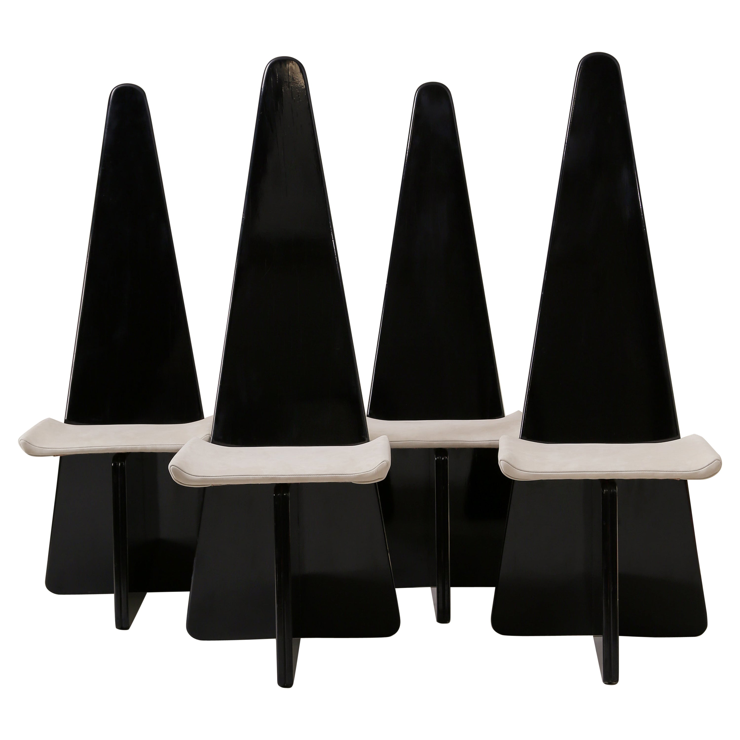 Chaise de salle à manger triangulaire moderniste - Lot de 4 en vente