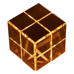 Lampe de table cubique par Mydriaz