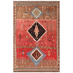 Tapis persan Gabbeh de la collection Nazmiyal. 4 pieds 4 po. x 6 pieds 8 po.