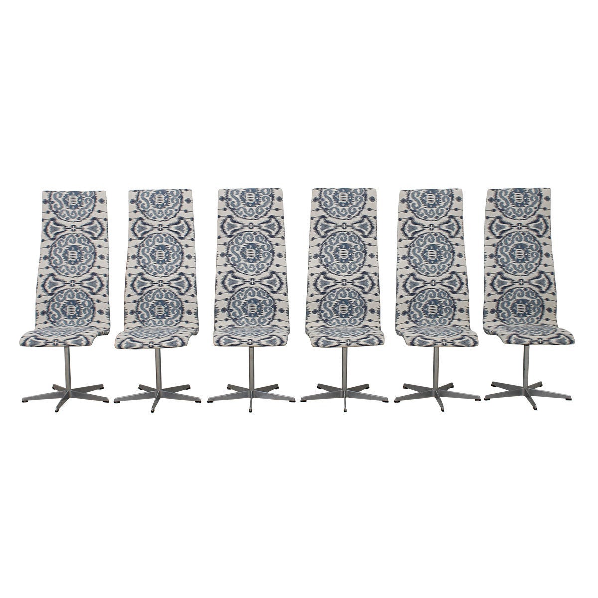 Set of 6 Vintage Fritz Hansen Oxford Chairs in New Blue & White Ikat Upholstery For Sale