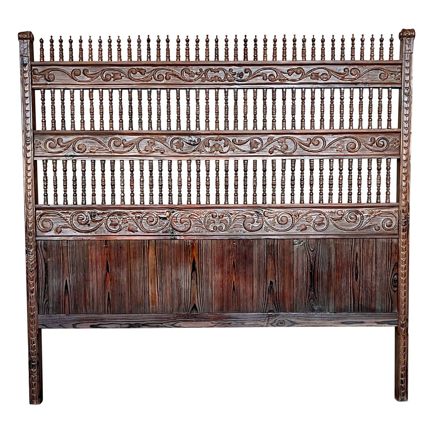 20th Century Baroque Style Queen Size Headboard in Carved Wood For Sale