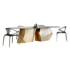 Table de salle à manger contemporaine en finition or et marbre