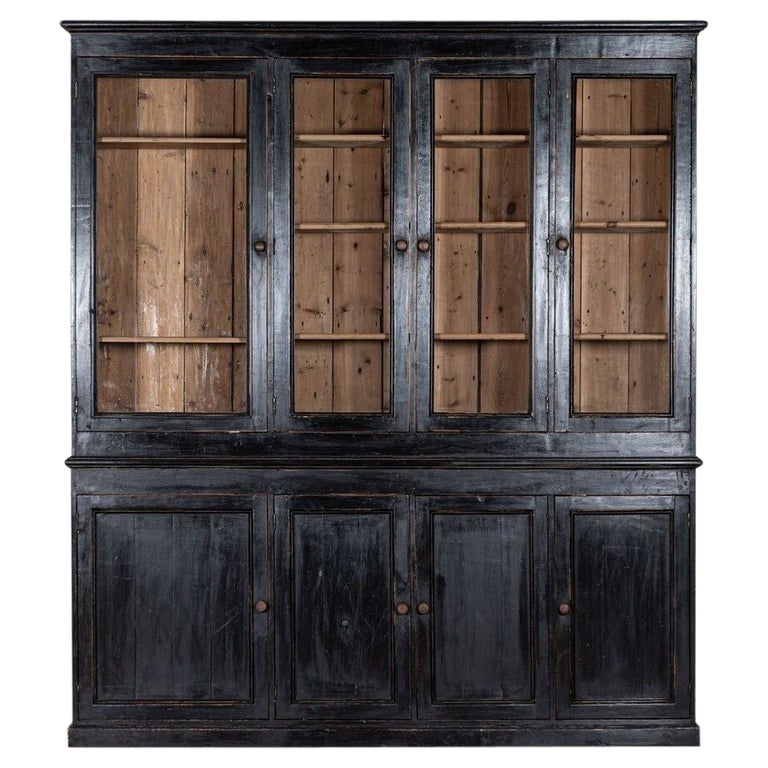 Grande armoire de ménagère anglaise du 19e siècle en pin ébénisé et
