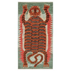 Chemin de table en peau de tigre de style classique de Rug & Kilim avec pictogramme orange et marron