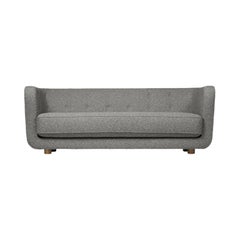 Hallingdal Vilhelm-Sofa aus grauer und rauchfarbener Eiche von Lassen