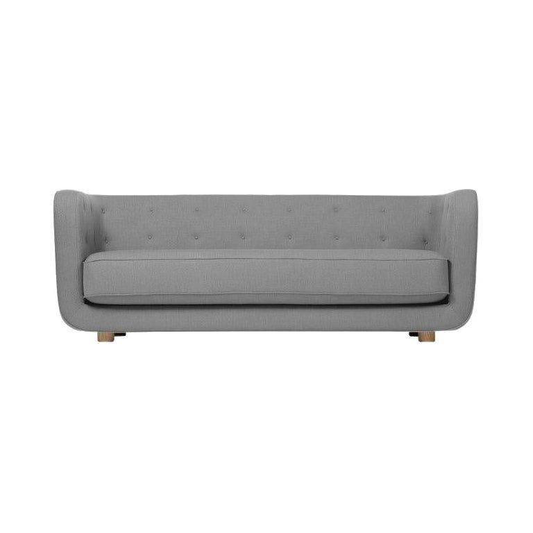 Raf Simons Vidar 3 Vilhelm-Sofa in Dunkelgrau und Rauchholz von Lassen im Angebot