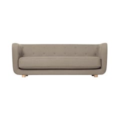 Sofá Raf Simons Vidar 3 Vilhelm Beige y Roble Natural by Lassen