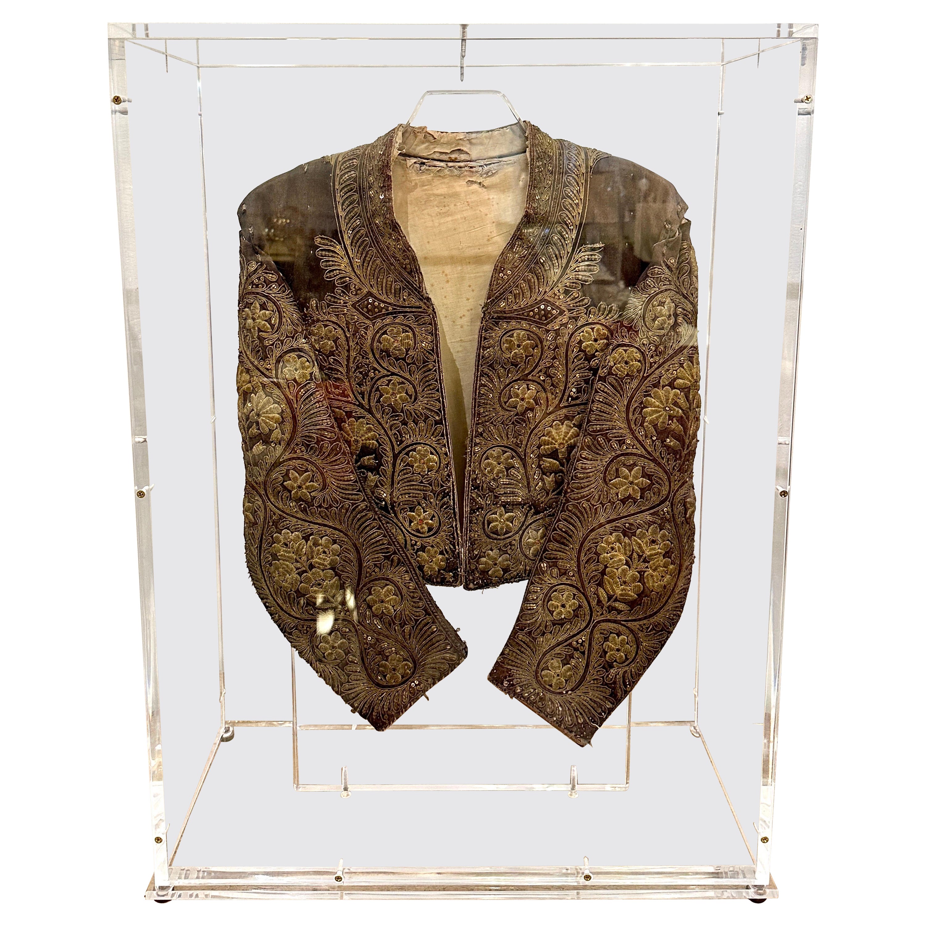 Veste de matador ou de torero ancienne dans une boîte en acrylique personnalisée, vers les années 1850 en vente