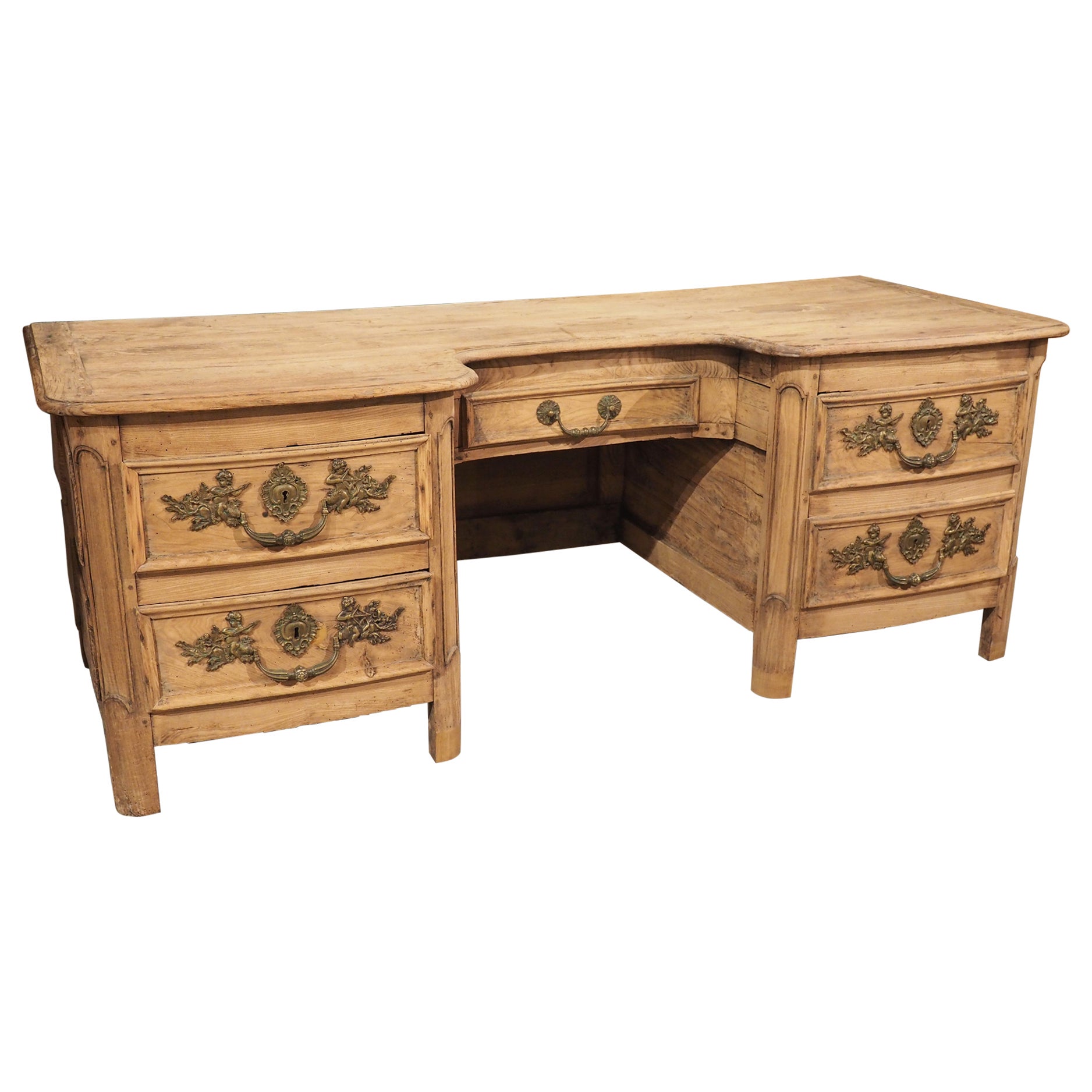 French Chestnut and Oak Desk from Le Grand Monarque À Chartres, circa 1720 For Sale