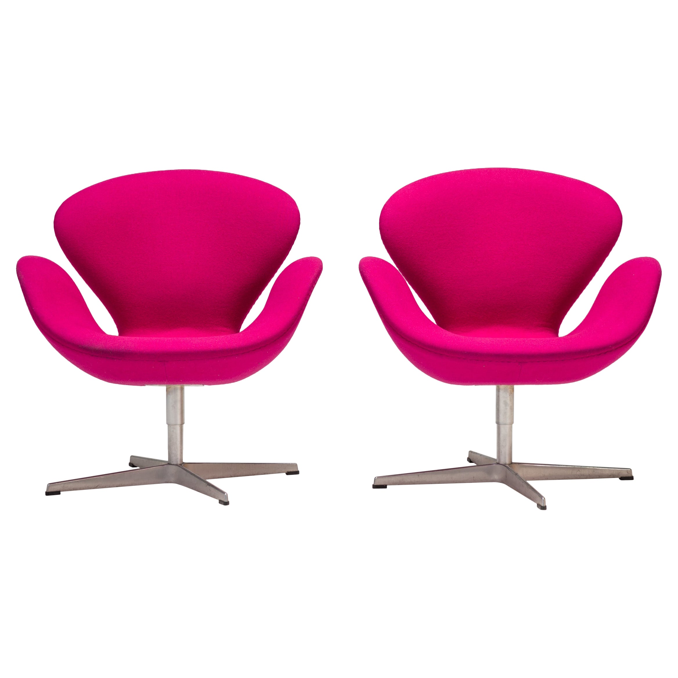 Arne Jacobsen for Fritz Hansen Purple Swan Swivel Armchair, Set of Two