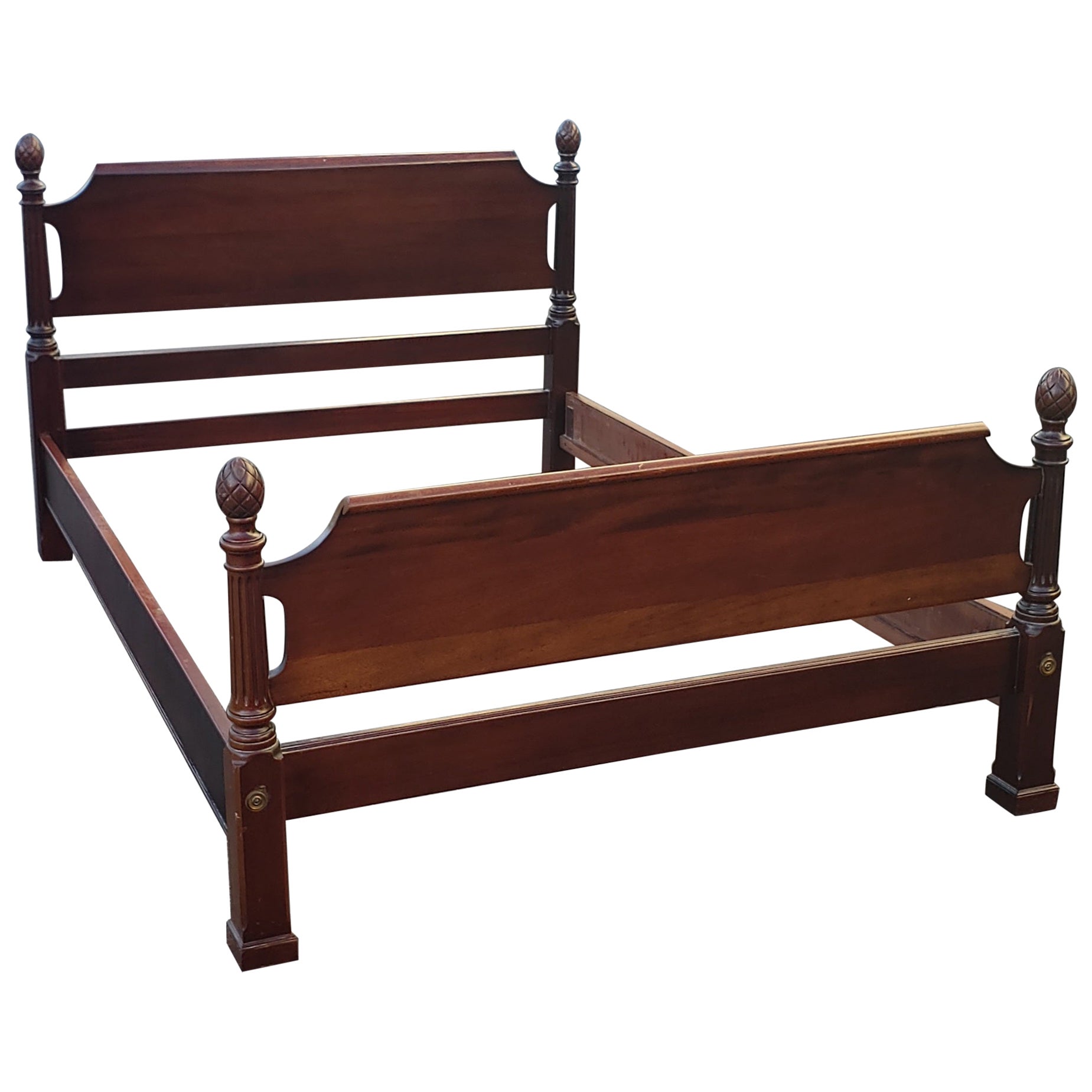 1980s Solid Mahogany Pineapple Full Size Bedstead For Sale