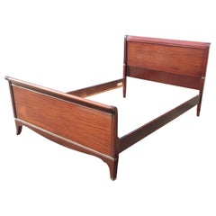 Vintage Solid Mahogany Full Size Sleigh Bed