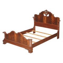 EXQUISITELY CARVED ANTIQUE ViCTORIAN CIRCA 1880 FLAMED HARDWOOD DOUBLE BED FRAME