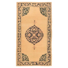 Türkischer Teppich im Vintage-Stil 4'4'' x 7'9''