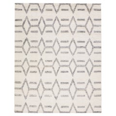Modern Ivory Moroccan Style Wool Rug with Gray Geometric Pattern