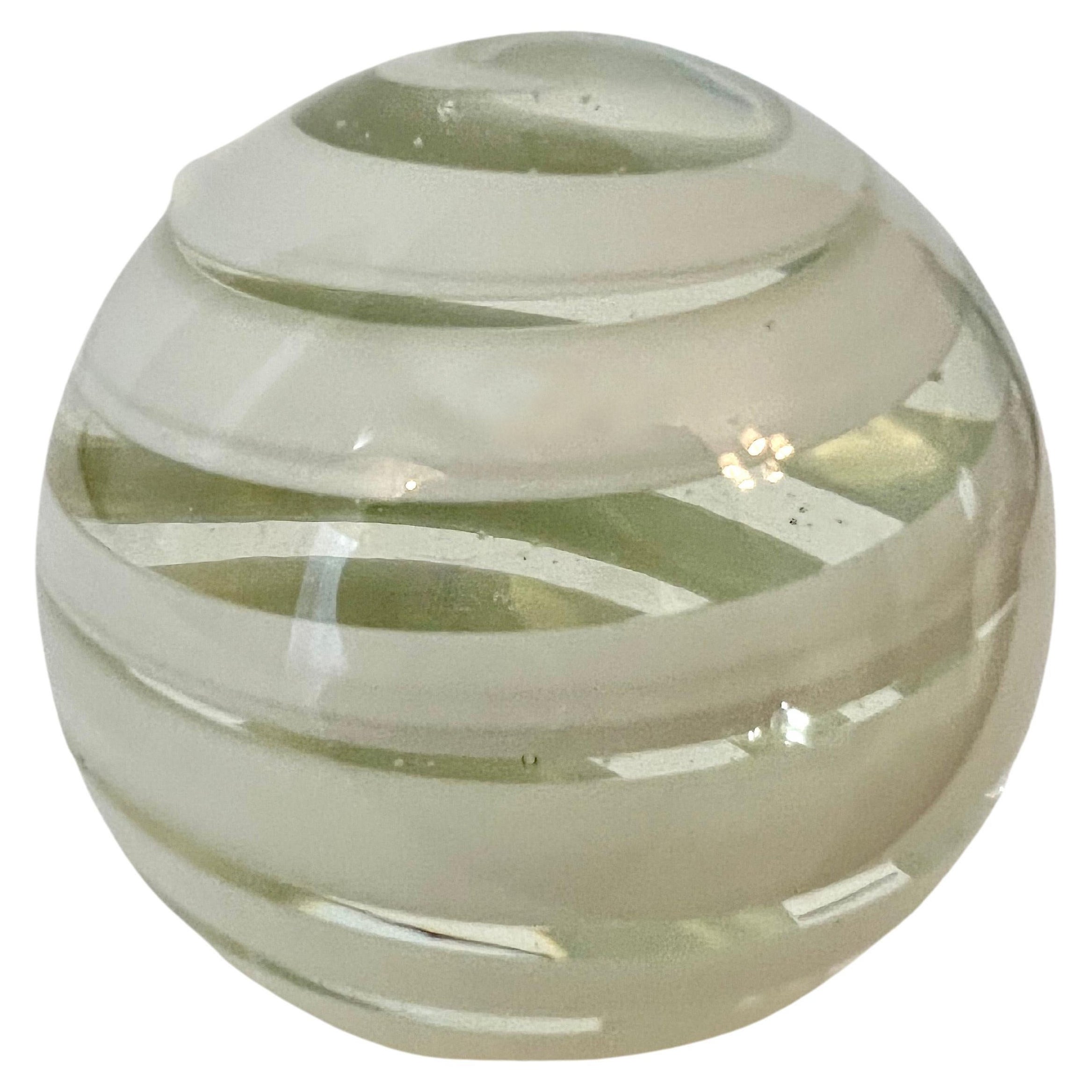 Pisapapeles con Detalles Remolinos al Estilo del Cristal de Murano