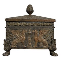 19. Jahrhundert Brown-Black German Small Empire Iron Coffer, Antike Tischdekoration