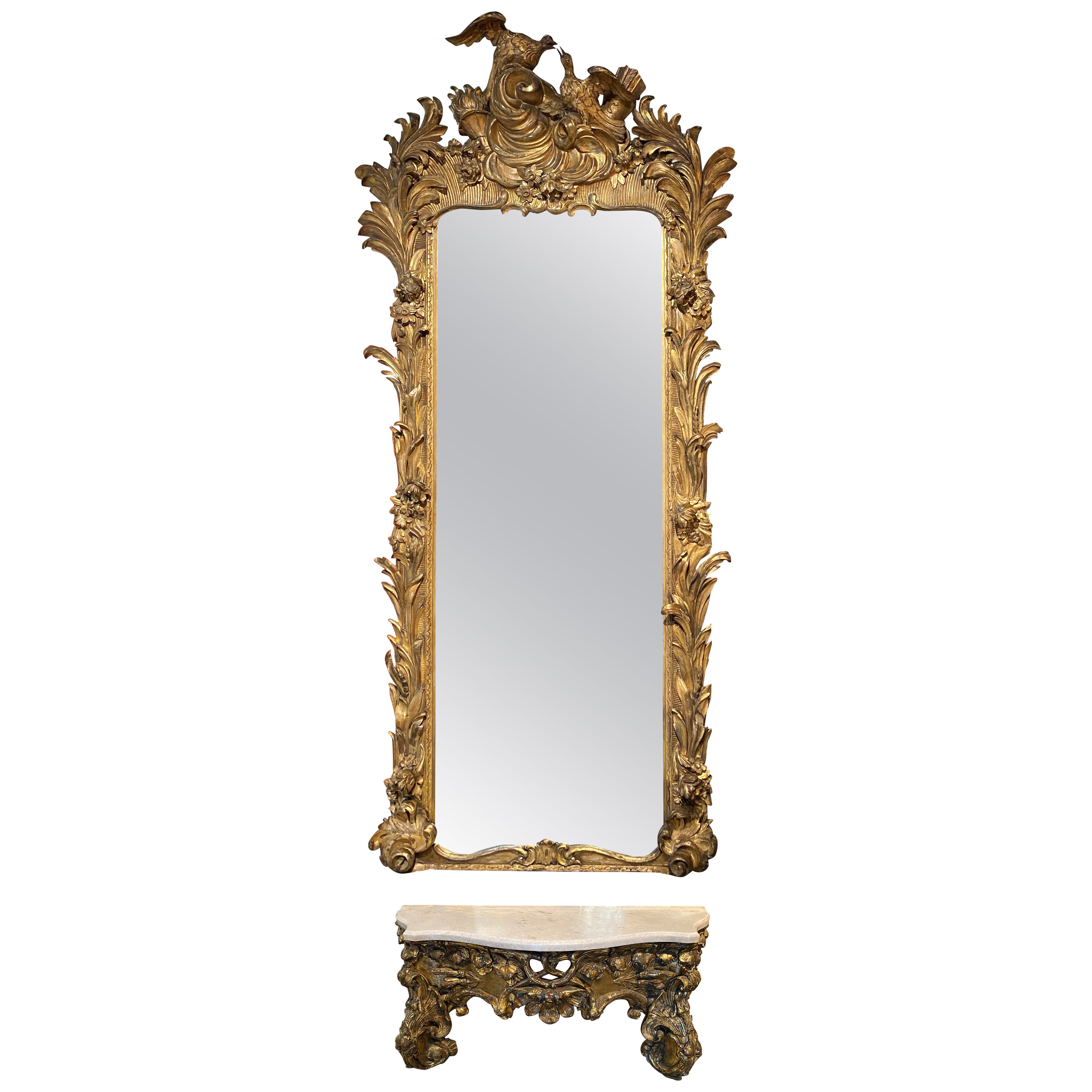 Spectaculaire miroir de pilier rococo italien du 19ème siècle en bois sculpté et doré avec table en vente