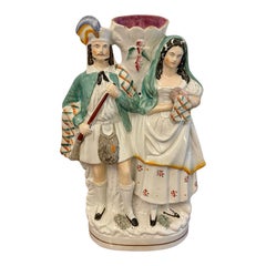 Antike Staffordshire-Figur in viktorianischer Qualität mit flacher Rückenlehne