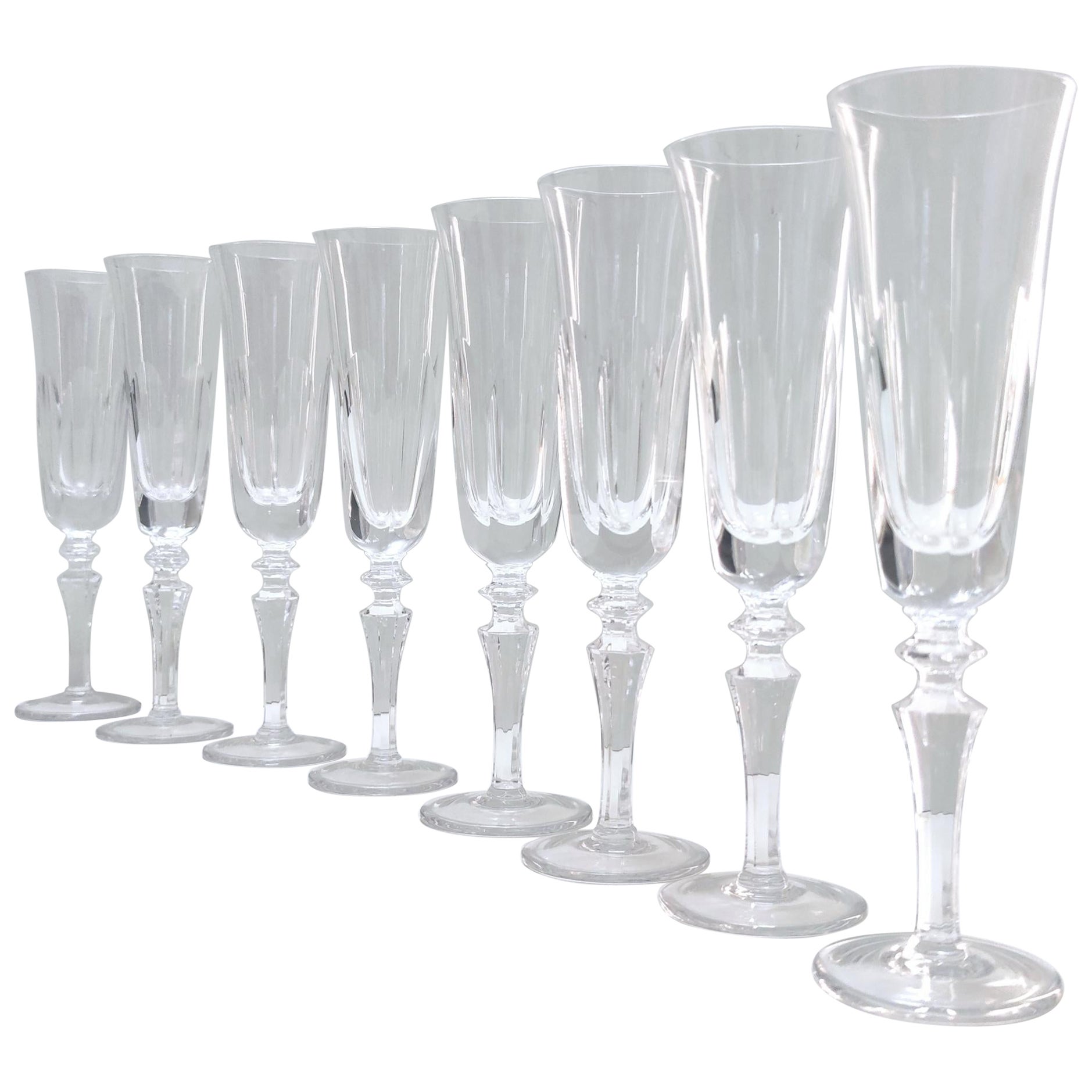 Postmodern Set of 8 Baccarat Thin Crystal Champagne Flutes, France