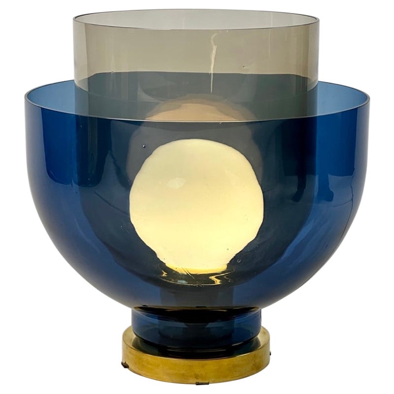 Lampe de table fin 20ème siècle en verre de Murano bleu et fumé avec verre opalin blanc en vente