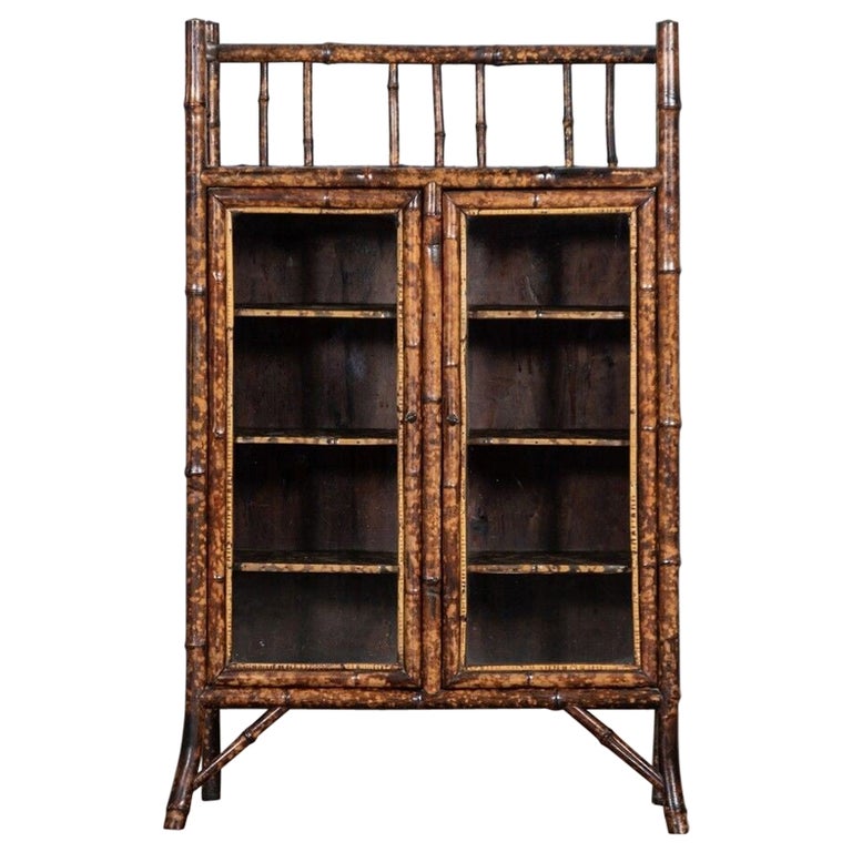 Armoire à poupées pour enfants - France