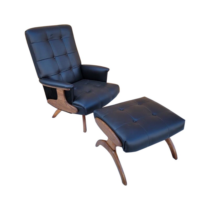 MCM Heywood Wakefield Style Walnut Swivel Rocking Lounge Chair & Ottoman For Sale
