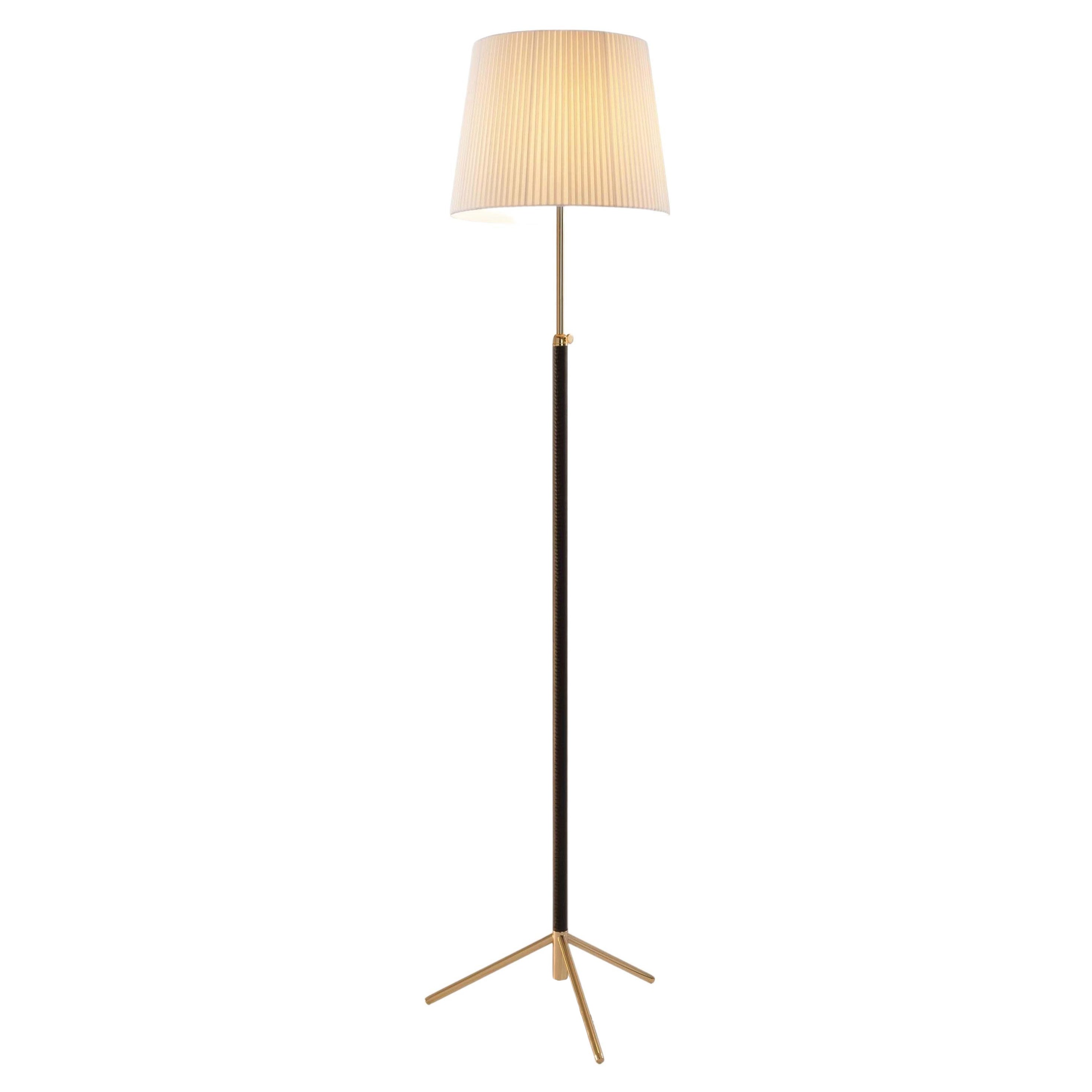 Natural and Brass Pie De Salón G3 Floor Lamp by Jaume Sans For Sale
