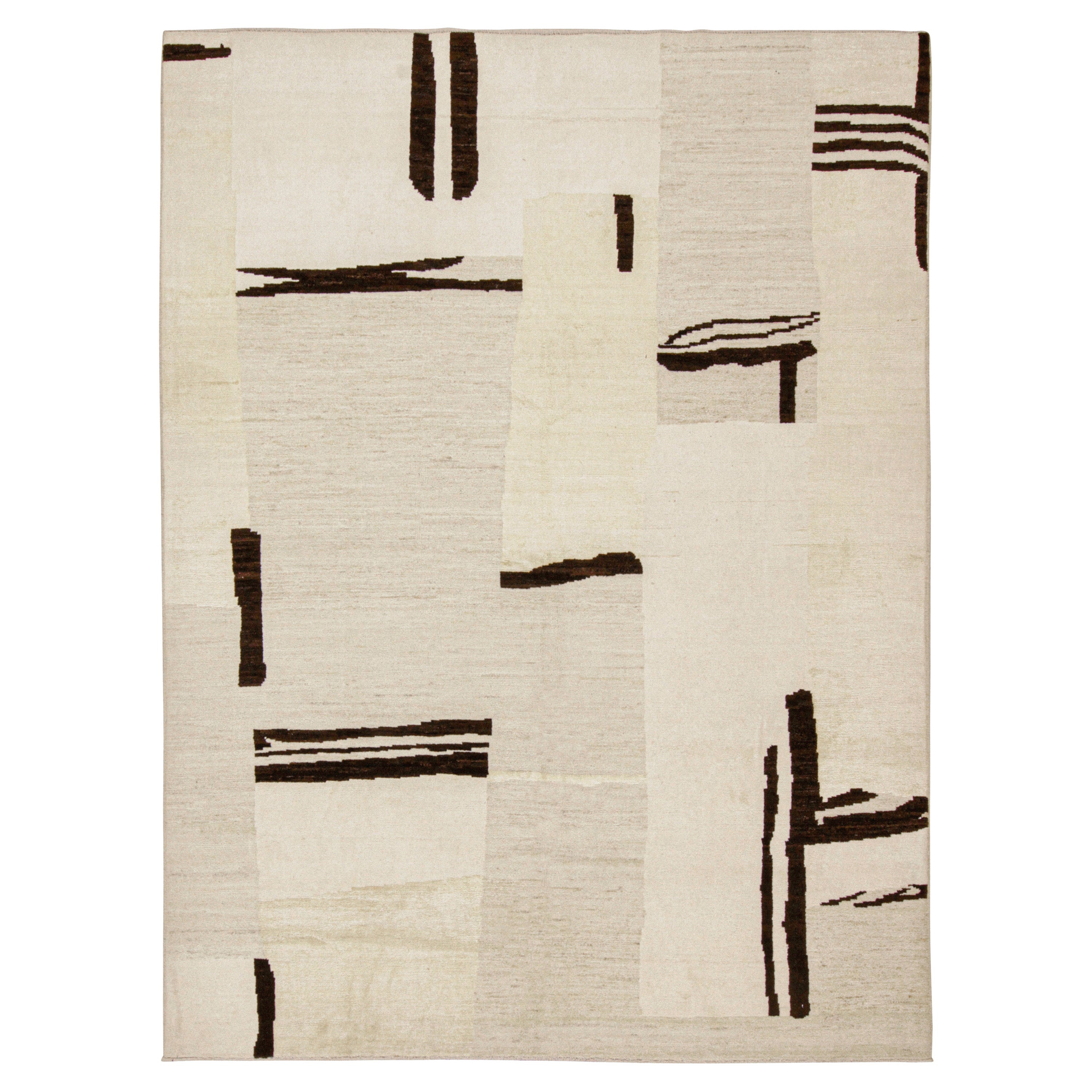 Rug & Kilim’s Contemporary Abstract Rug in Beige with Brown Geometric Patterns For Sale