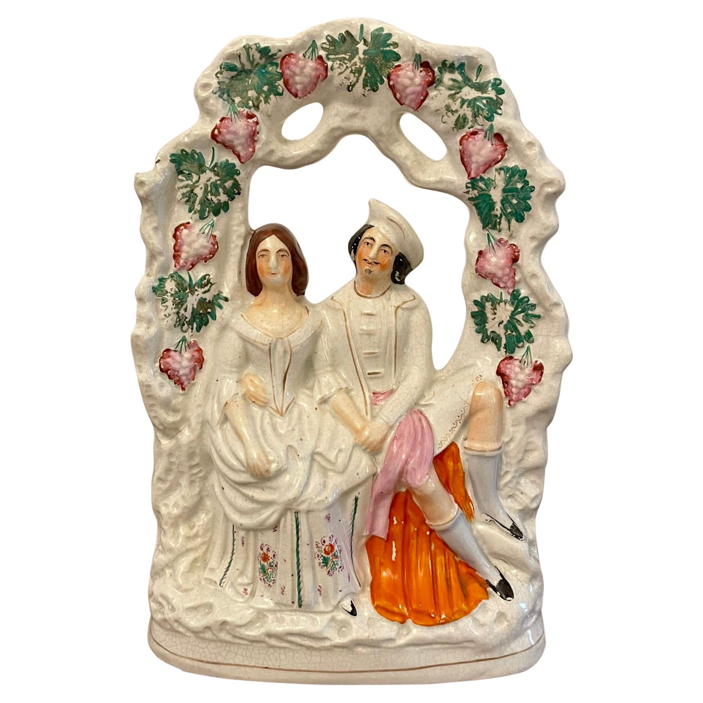 Ancienne figurine à dos plat du 19ème siècle du Staffordshire représentant une scène de mariage en vente