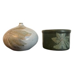 Robert Maxwell Small Studio Stoneware 'Earthgender' Pottery