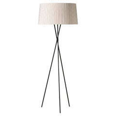 Diplomática Trípode G5 Floor Lamp by Santa & Cole