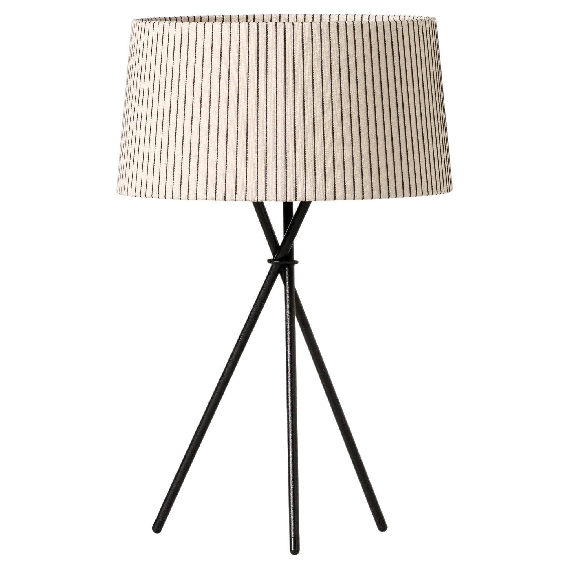 Diplomática Trípode M3 Table Lamp by Santa & Cole For Sale