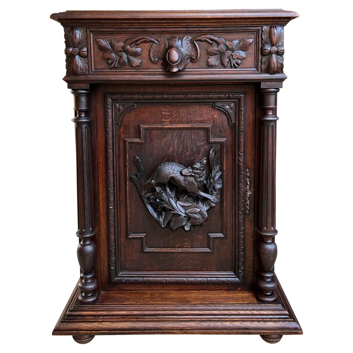 19th Century French Hunt Cabinet Carved Oak Black Forest Lodge Foyer Sideboard For Sale